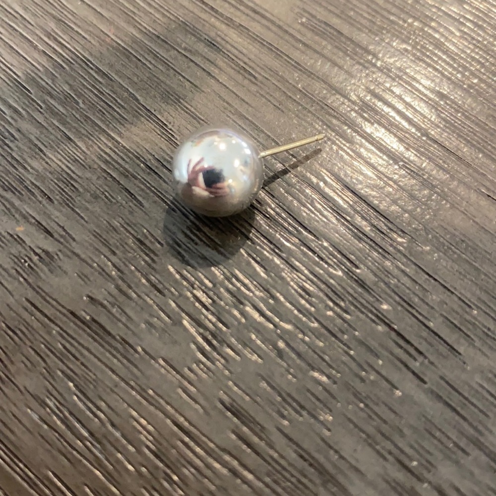 Tiffany Ball Earring 10 mm. NOT A SET! One single earring.